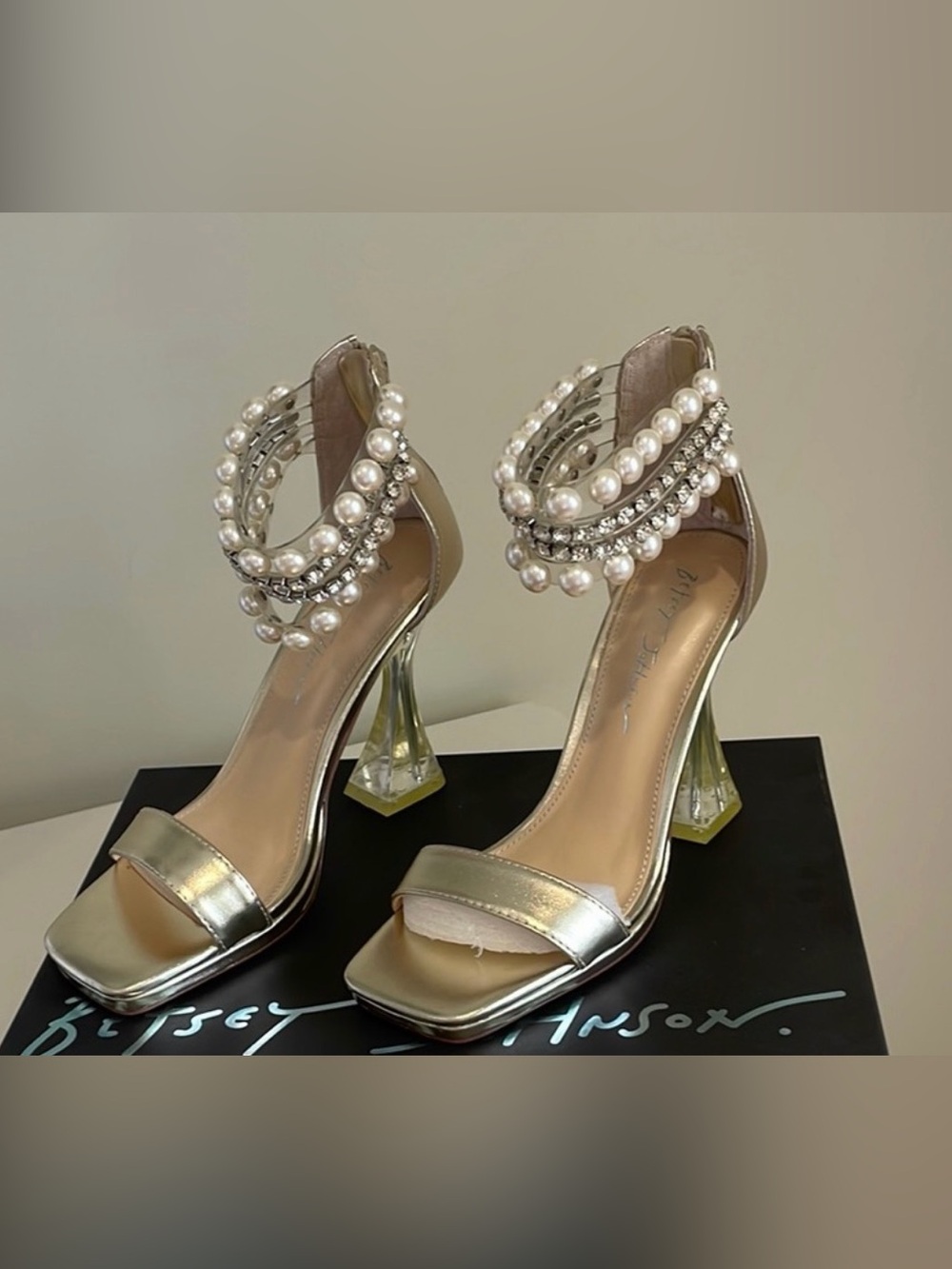 ISO: Betsey Johnson womens Sb-rider Heeled Sandal size 9